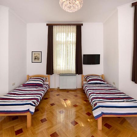 Vila Regina Rooms Karlovac Exterior photo